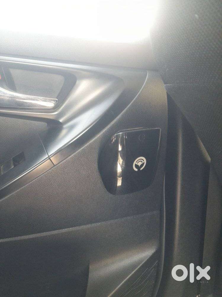 Toyota Innova Crysta 2.7 Gx Limited Edition At 7 Str, 2022, Petrol