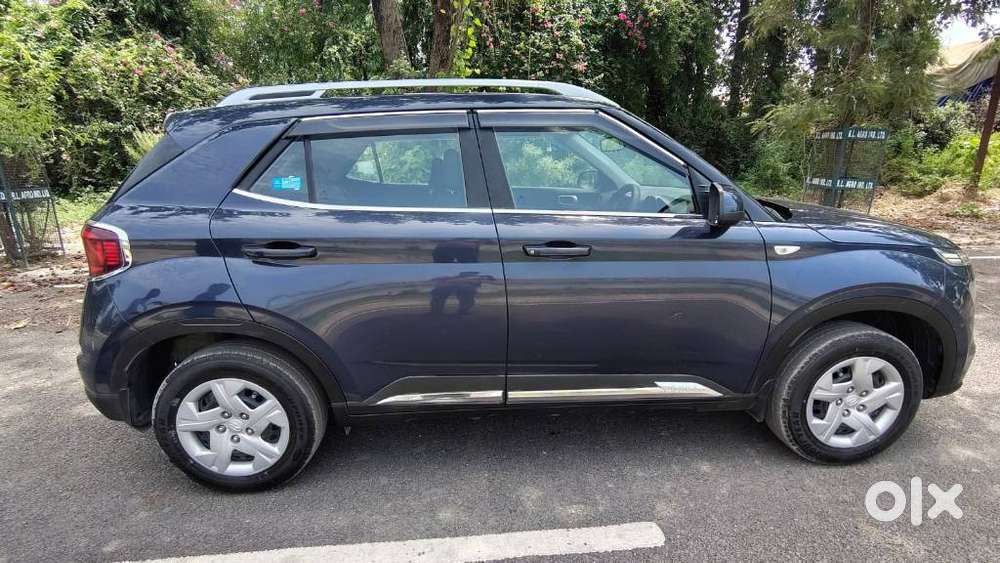 Hyundai Venue, 2021, Petrol