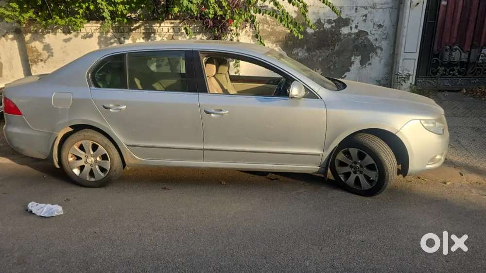 Skoda Superb 2009-2029 Reg Validity