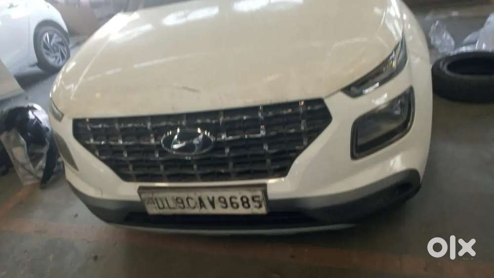 Hyundai Venue 2021 Cng & Hybrids 700000 Km Driven