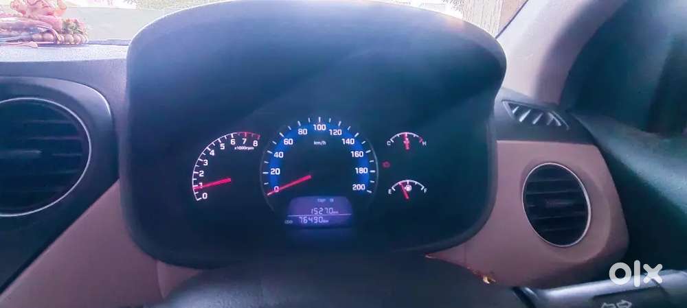 Hyundai Xcent 2014 Petrol Well Maintained, Showroom Track