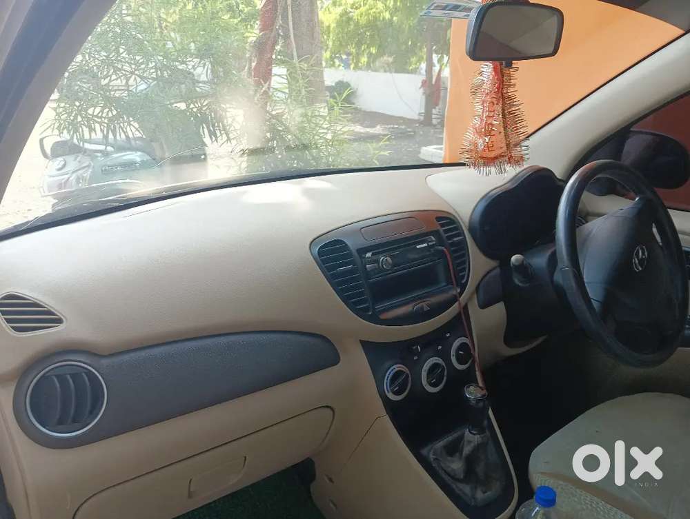 My Car Bechna Hai Kar Mein Kisi Prakar Ka Koi Bhi Kam Nahin Hai