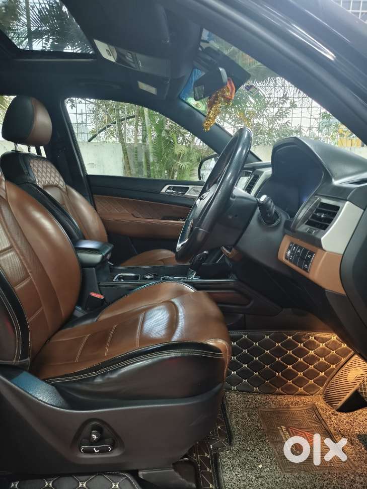 Mahindra Alturas G4 4x4 At, 2021, Diesel