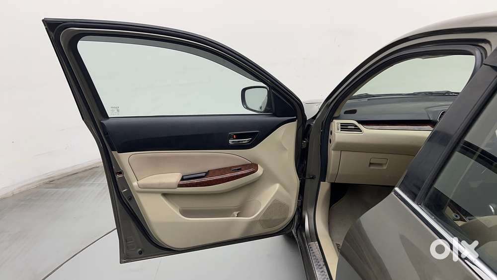 Maruti Suzuki Dzire 1.2 Vxi Amt, 2018, Petrol