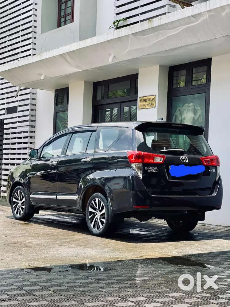 Toyota Innova Crysta 2022