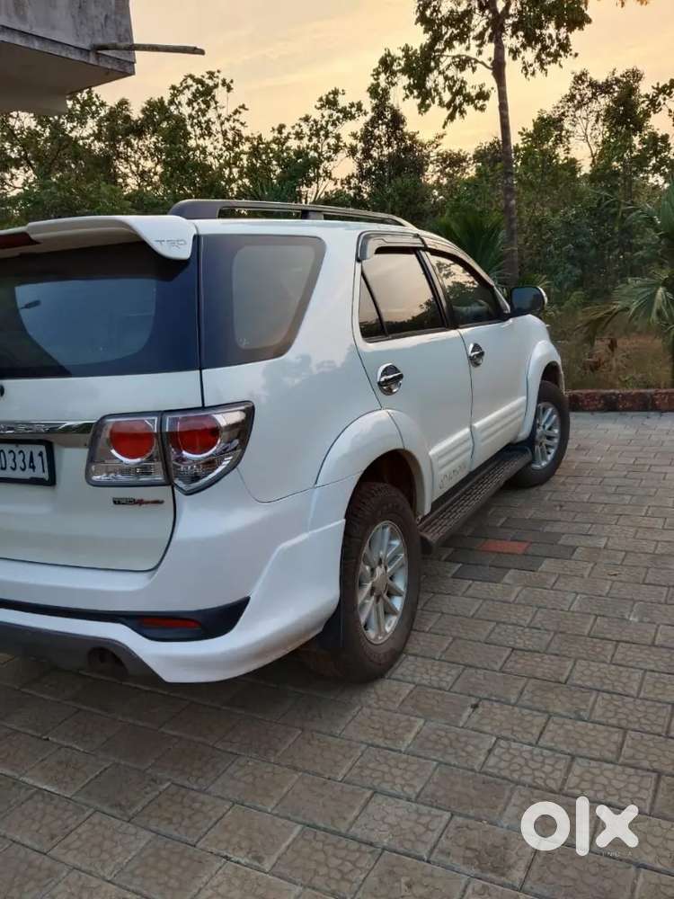 Toyota Fortuner 2013