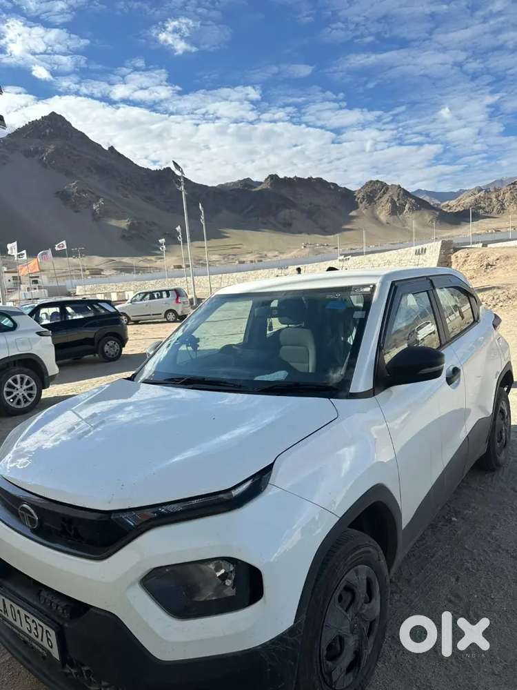 Tata Punch 1.2 Revotron Petrol 2025