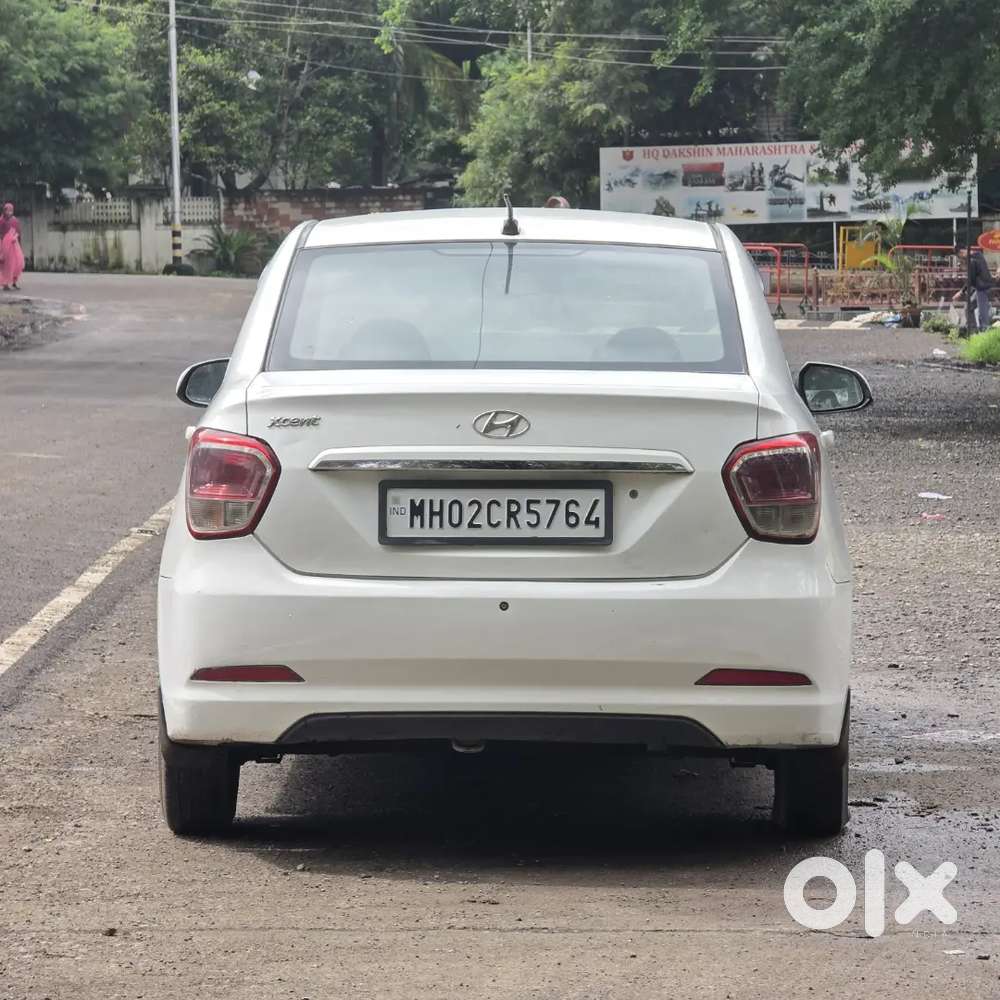 Hyundai Xcent Diesel 2015 Oct.