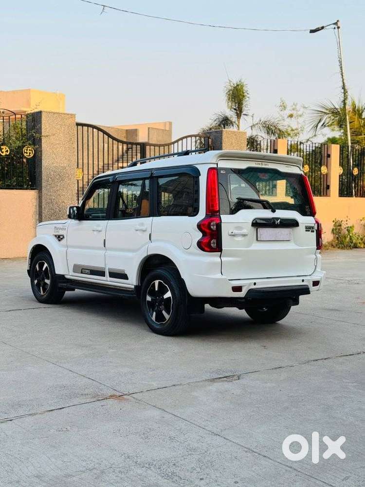 Mahindra Scorpio Classic 2.2 S 11 Mt 7 Cc, 2025, Diesel