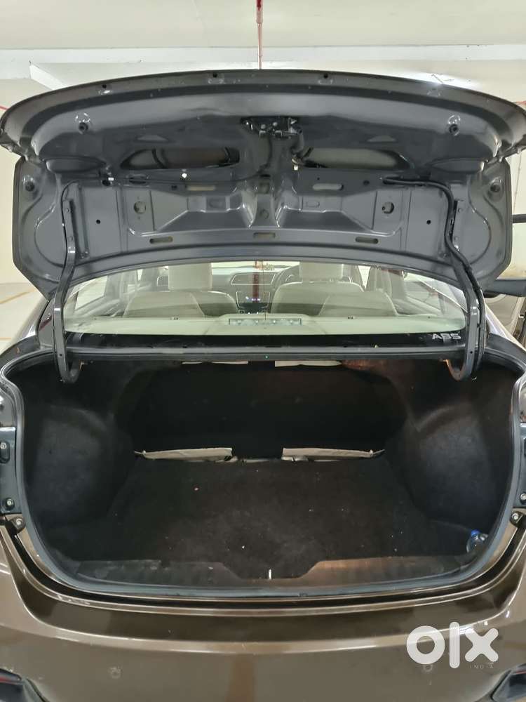 Maruti Suzuki Ciaz Zxi, 2015, Petrol