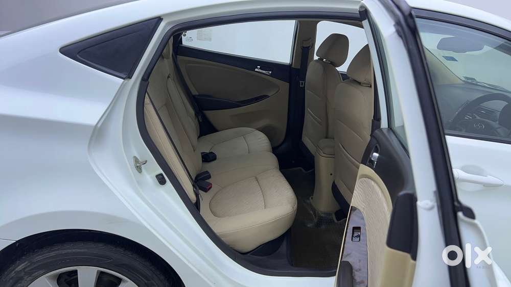 Hyundai Verna 1.6 Vtvt Sx, 2012, Petrol
