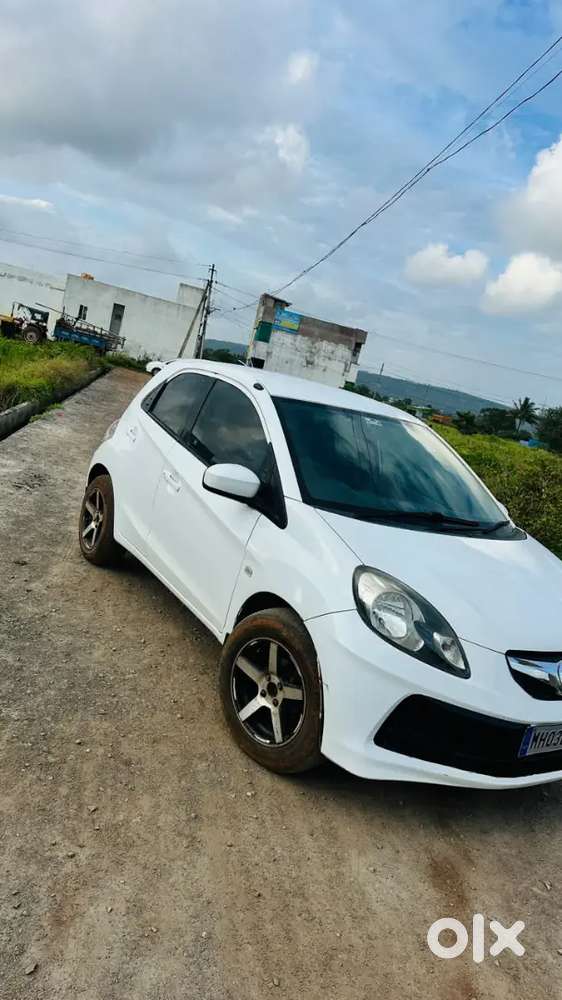 Honda Brio Petrol Mt 2015