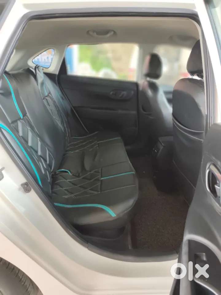 Hyundai I20 Sportz 1.2 Mt, 2023, Petrol