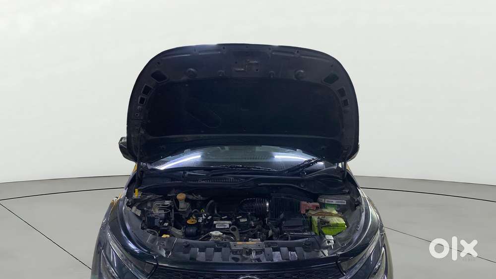 Tata Altroz 1.2 Xt, 2022, Petrol