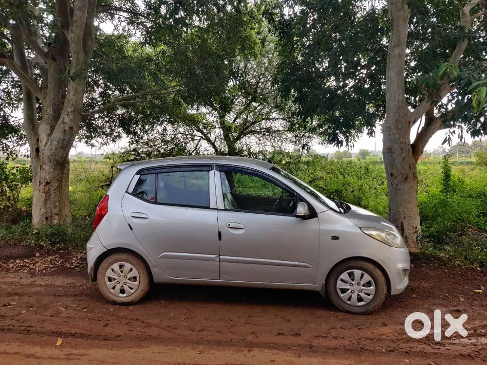 Hyundai I10 Sportz Petrol 2011