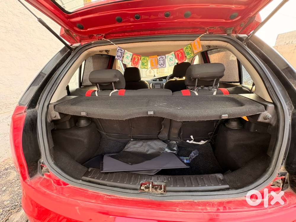 Tata Bolt Petrol 2016