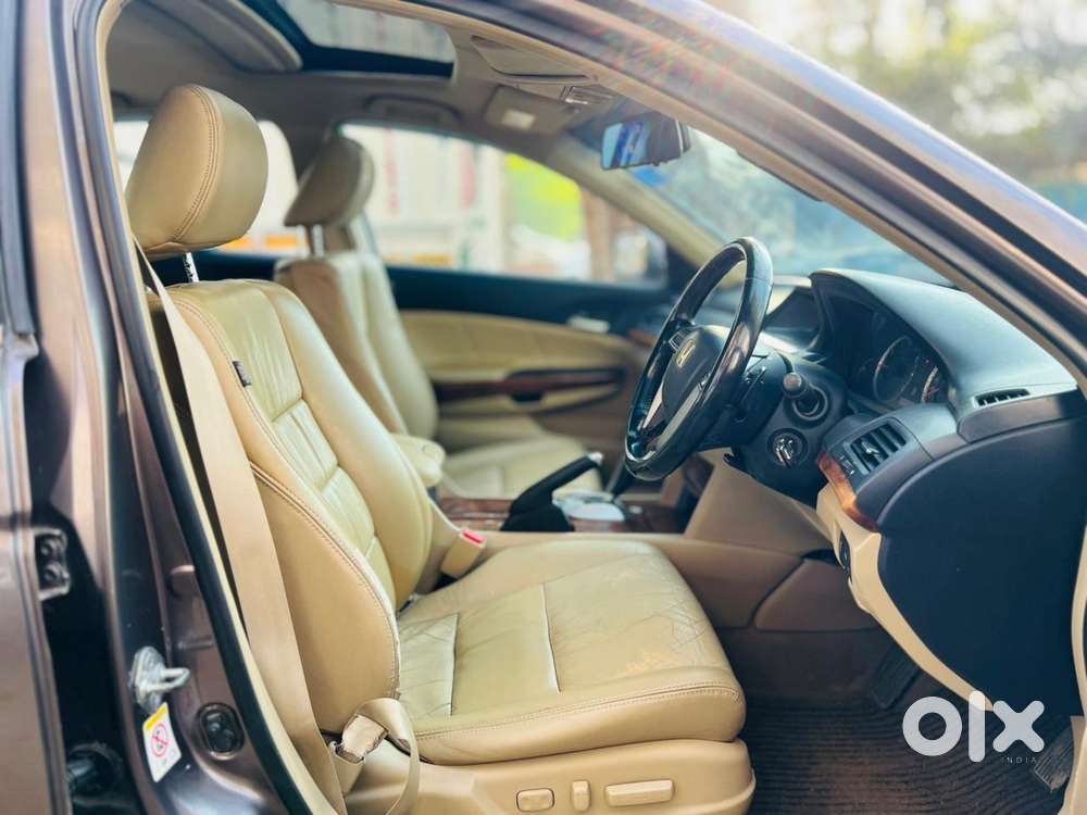 Honda Accord 2.4 Elegance Automatic, 2011, Petrol