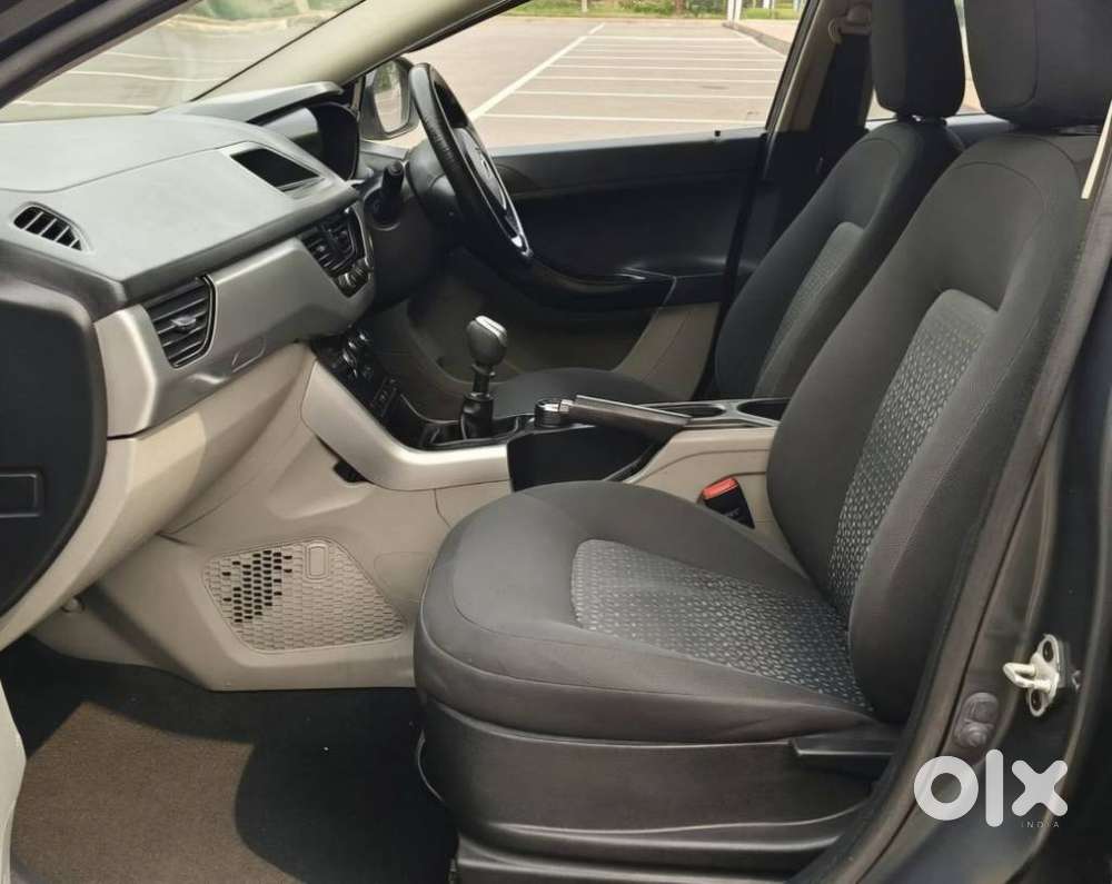 Tata Nexon 1.5 Revotorq Xm (s), 2018, Diesel