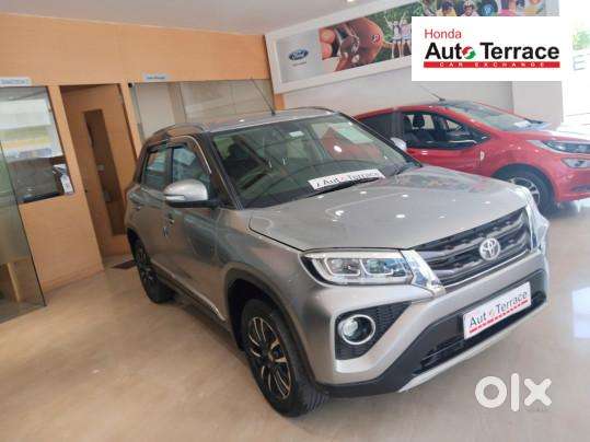 Toyota Urban Cruiser 1.5 Premium Grade Dual Tone Mt, 2022, Petrol