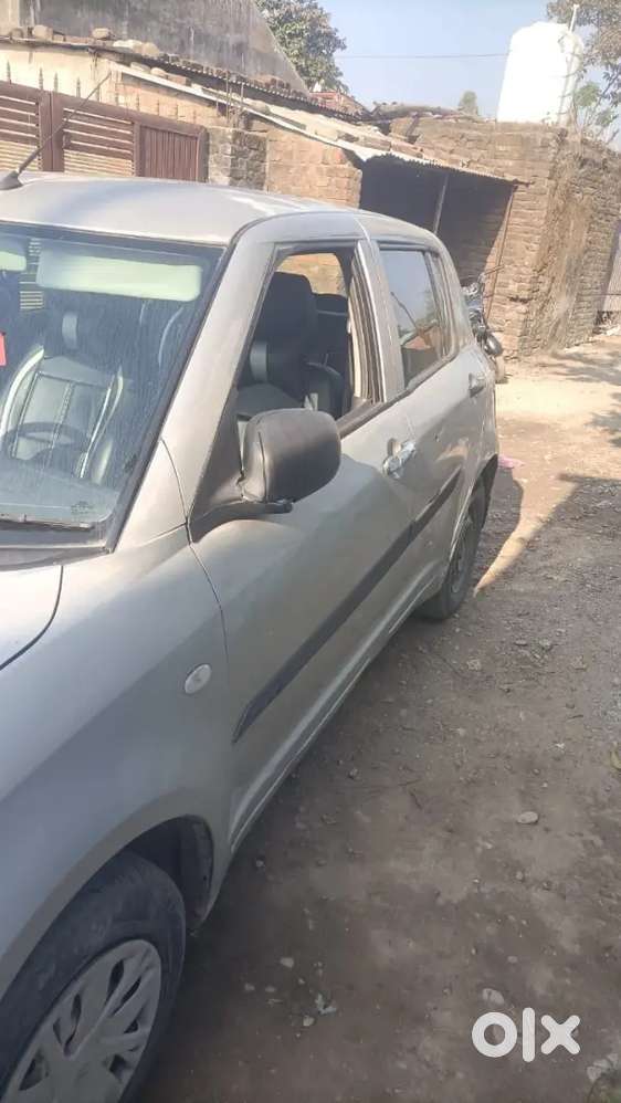 Maruti Suzuki Swift 2005 Petrol 98000 Km Driven