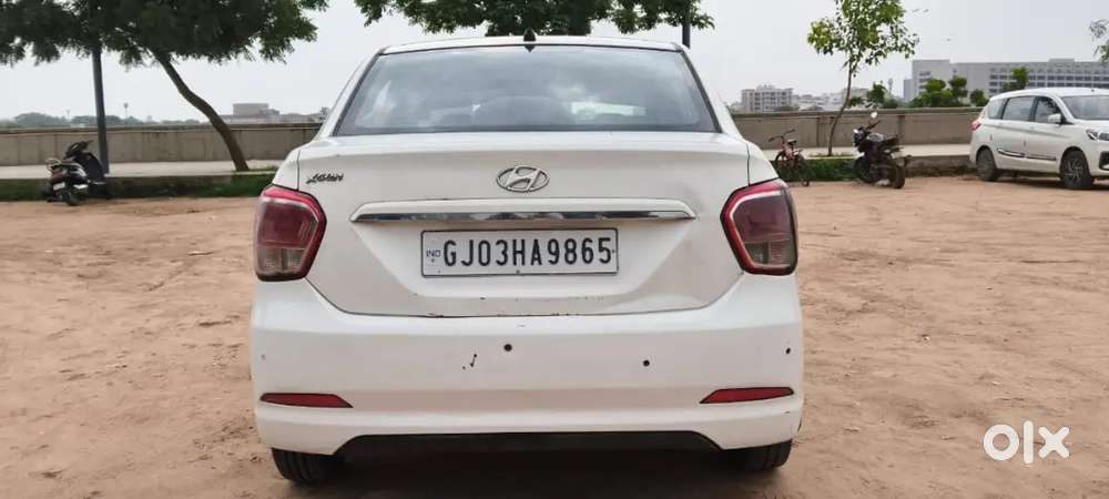 Hyundai Xcent Facelift 2015 Zdi Model., Genuine Km, Completely Usable