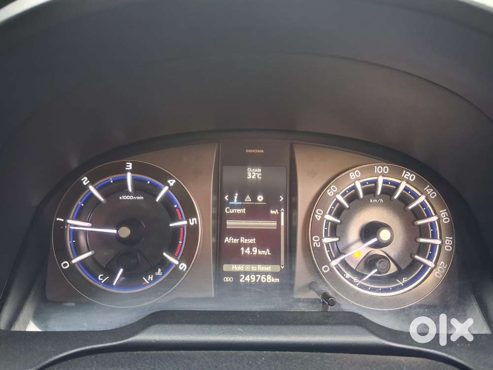 Toyota Innova Crysta 2.4 G Mt, 2018, Diesel