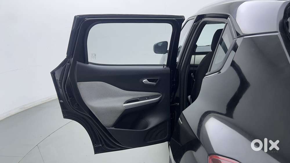 Nissan Magnite 1.0 Xv, 2023, Petrol