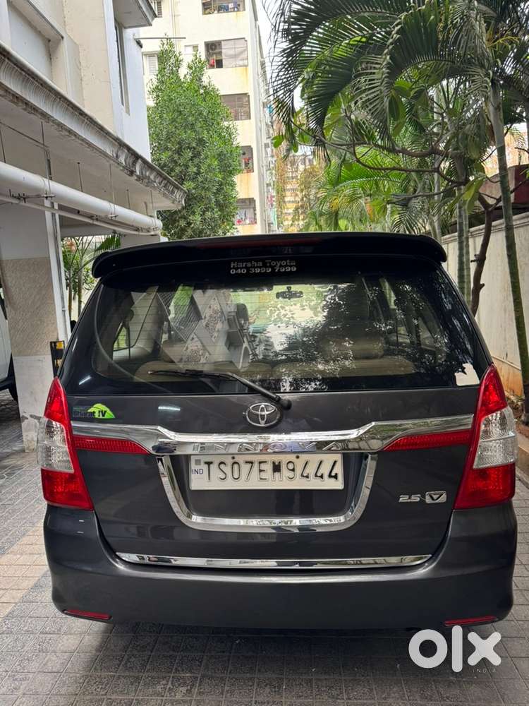 Toyota Innova 2015 Diesel 178000 Km Driven