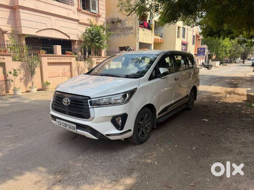 Toyota Innova Crysta [2020-ongoing] 2.7 Gx Mt 8 Str, 2022, Diesel