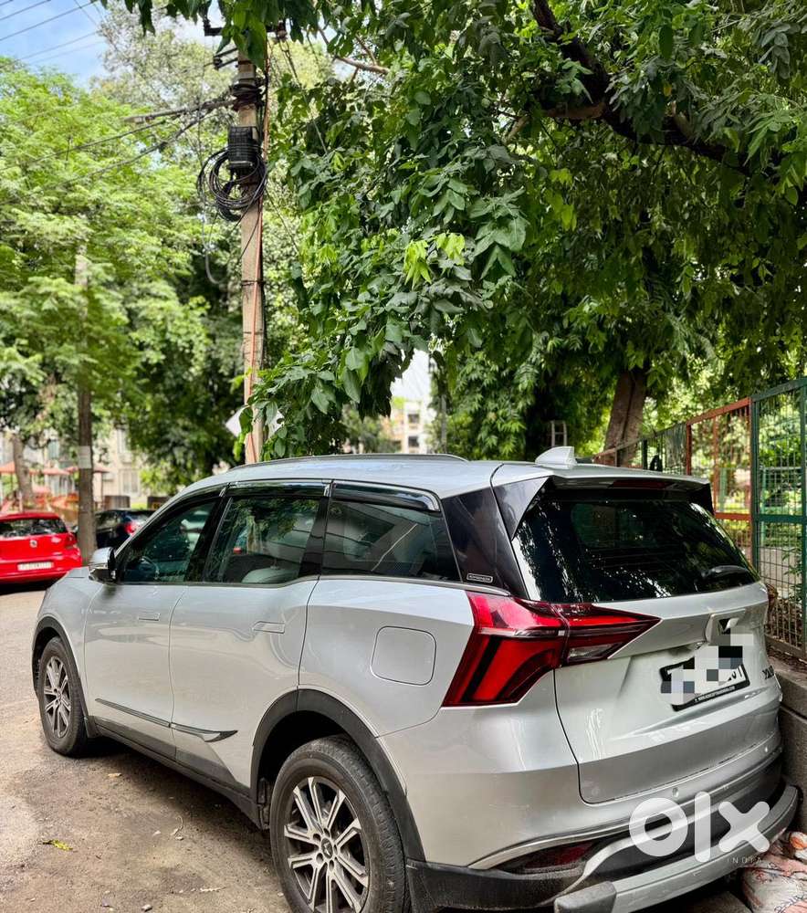Mahindra Xuv700 2.0 Ax 7 Petrol At Str, 2024, Petrol