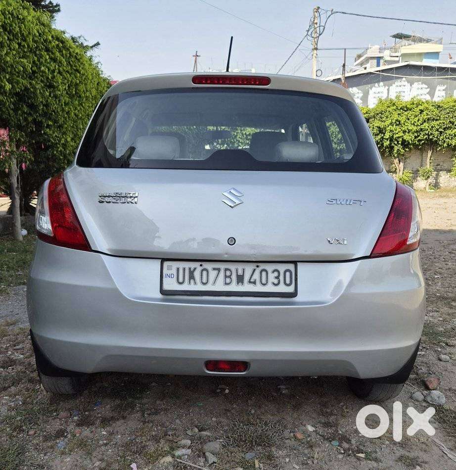 Maruti Suzuki Swift Vxi 1.2 Abs Bs-iv, 2017, Petrol