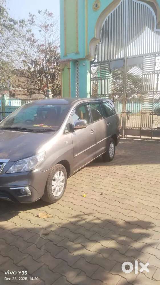 Toyota Innova 2.5 V 2010