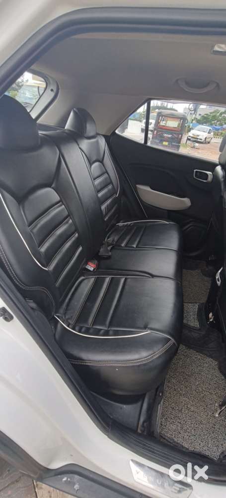 Hyundai Venue 1.2 S (o), 2023, Petrol