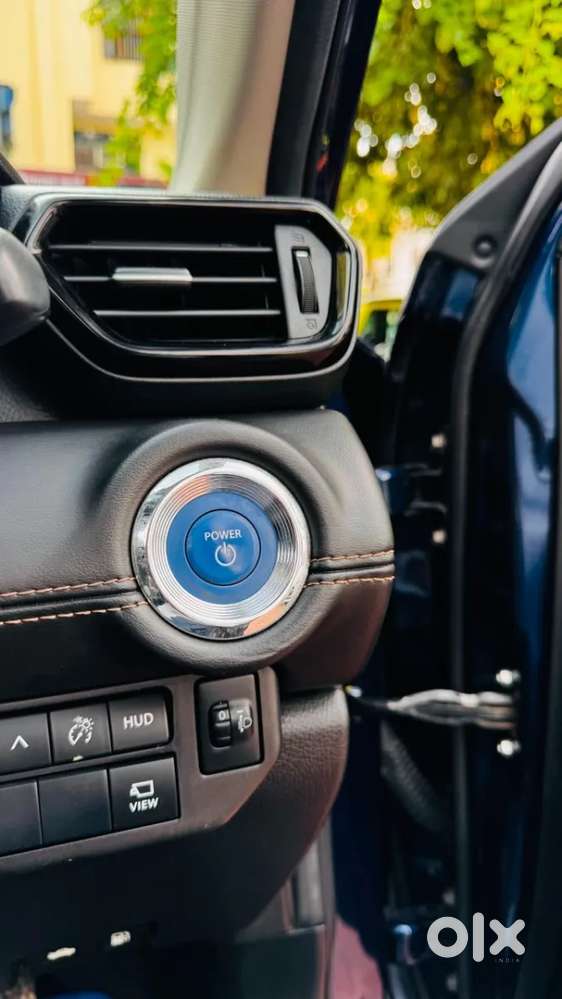 Maruti Suzuki Grand Vitara 1.5 Alpha Smart Hybrid At, 2024, Petrol
