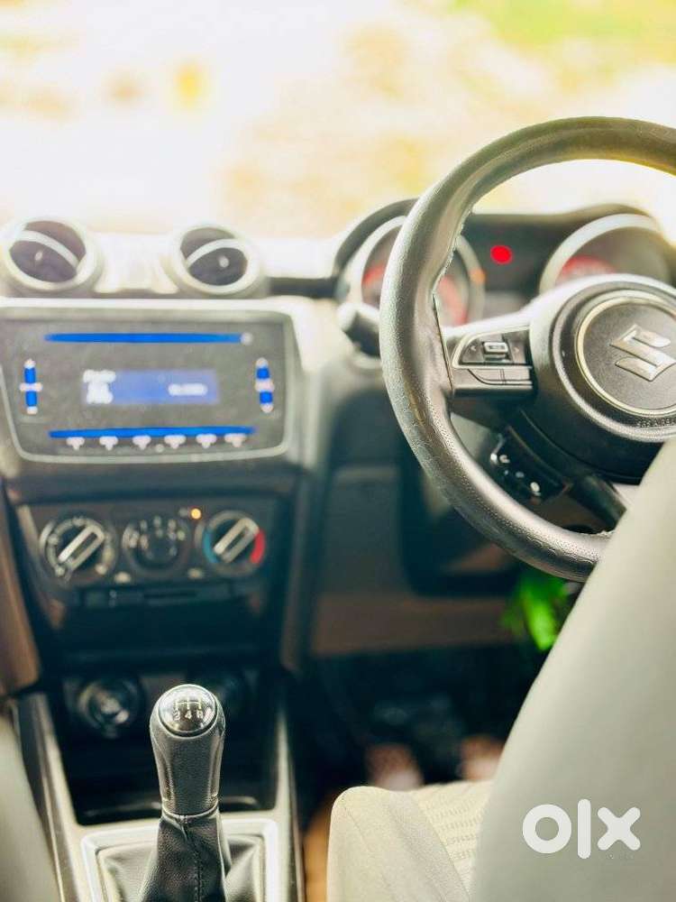 Maruti Suzuki Swift Vvt Vxi, 2022, Petrol