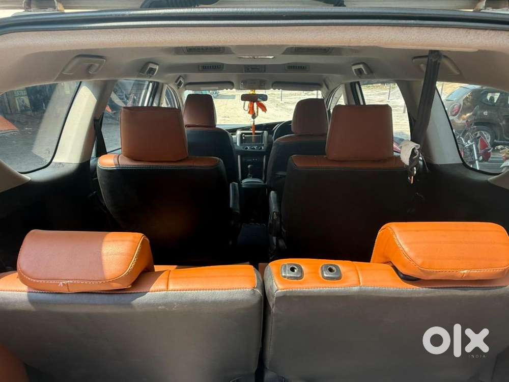 Toyota Innova Crysta 2016 Diesel 272000 Km Driven