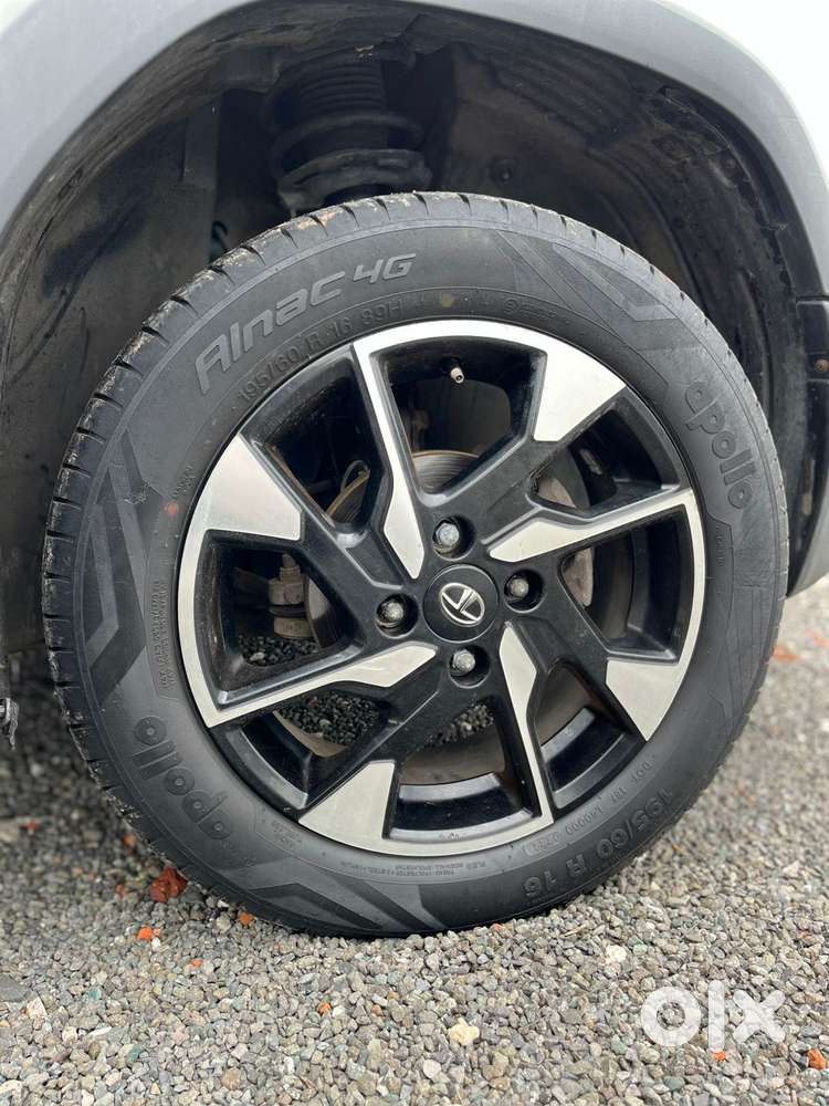 Tata Punch Accomplished, 2022, Petrol