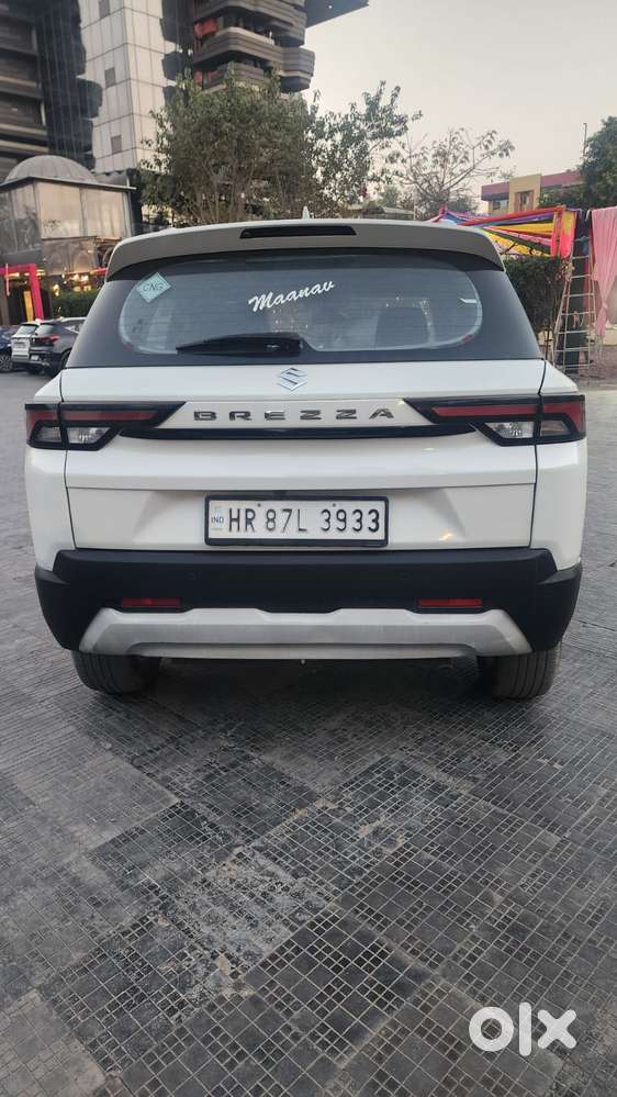 Maruti Suzuki Brezza 1.5 Zxi Cng Dual Tone, 2023, Cng & Hybrids