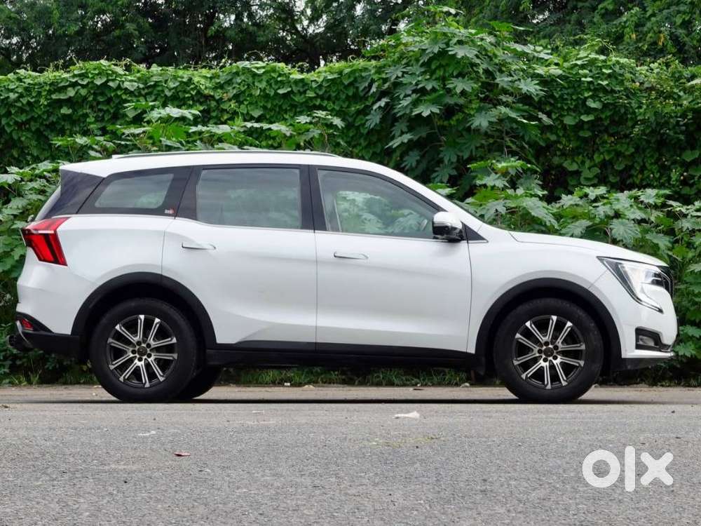 Mahindra Xuv700 2.0 Ax 7 Petrol At Luxury Pack Str, 2023, Petrol