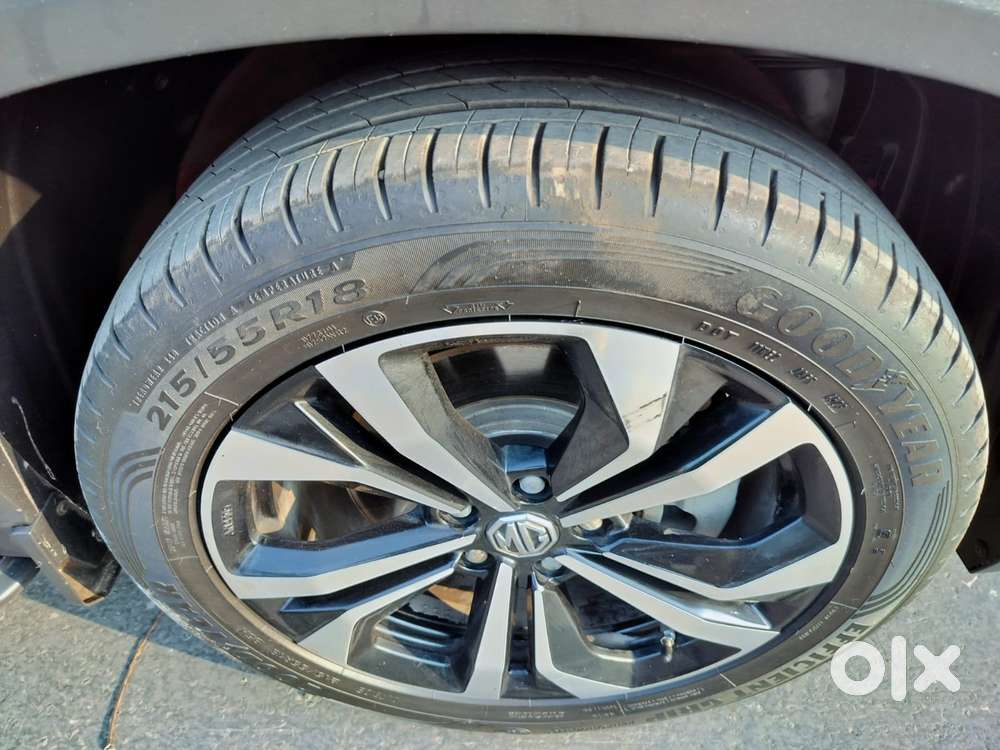 Mg Hector Plus Sharp Pro 1.5 Turbo Petrol Cvt 7 Str, 2024, Petrol