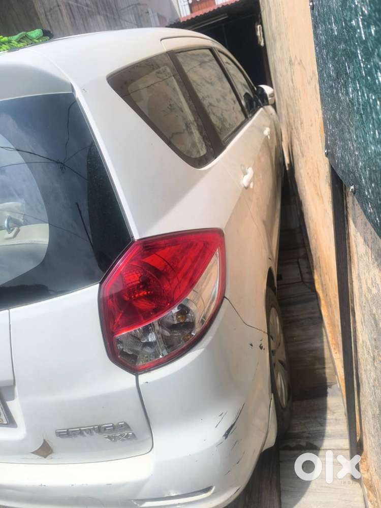 Ertiga April 2015, Seven Seater, All Original First Owner