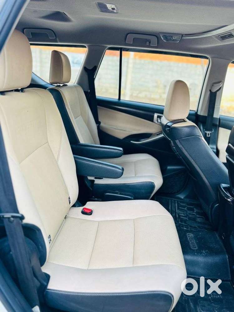 Toyota Innova Crysta