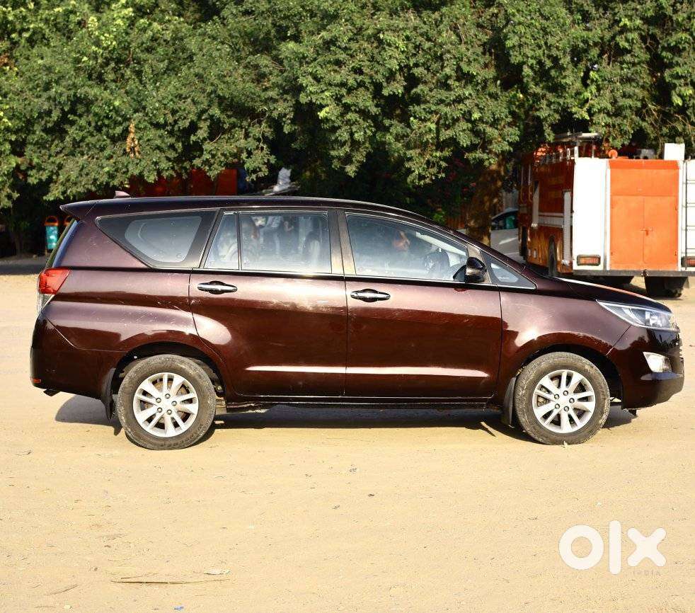 Toyota Innova Crysta [2020-ongoing] 2.4 Gx At 7 Str, 2021, Diesel