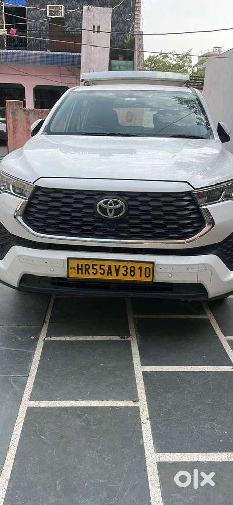 Toyota Innova Hycross 2024