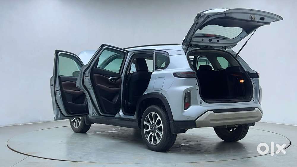 Maruti Suzuki Grand Vitara 1.5 Alpha Smart Hybrid At, 2023, Petrol