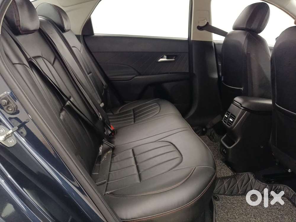 Hyundai Verna 1.5 Sx Turbo Petrol Mt, 2023, Petrol