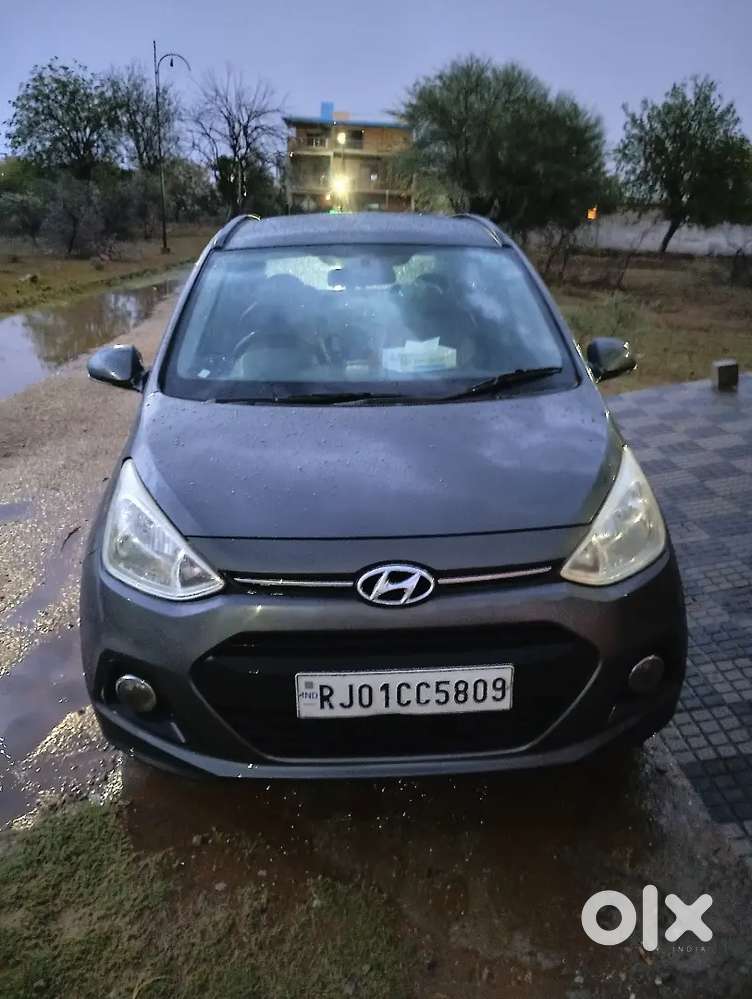 Hyundai Grand I10 2015 Petrol 71200 Km Driven