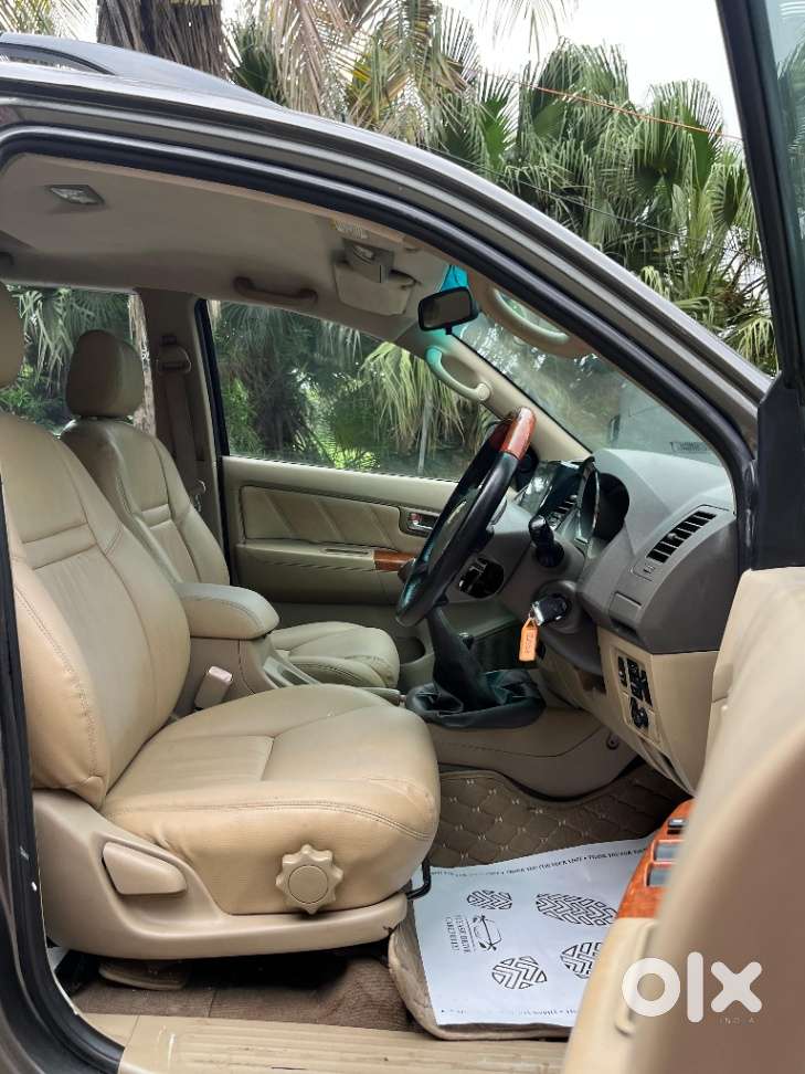 Toyota Fortuner 3.0 4x4 Manual, 2011, Diesel