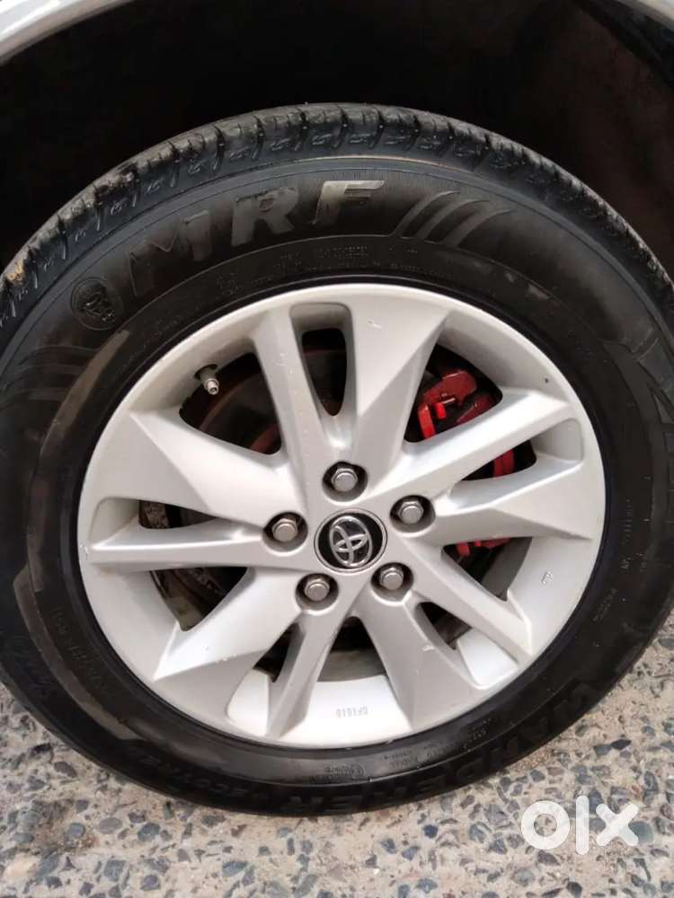 Toyota Innova Crysta Diesel 2016