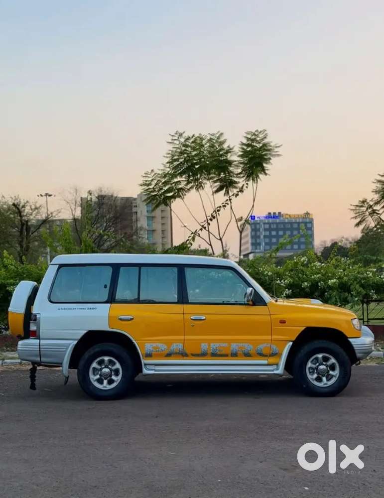 Mitsubishi Pajero Sfx 2011